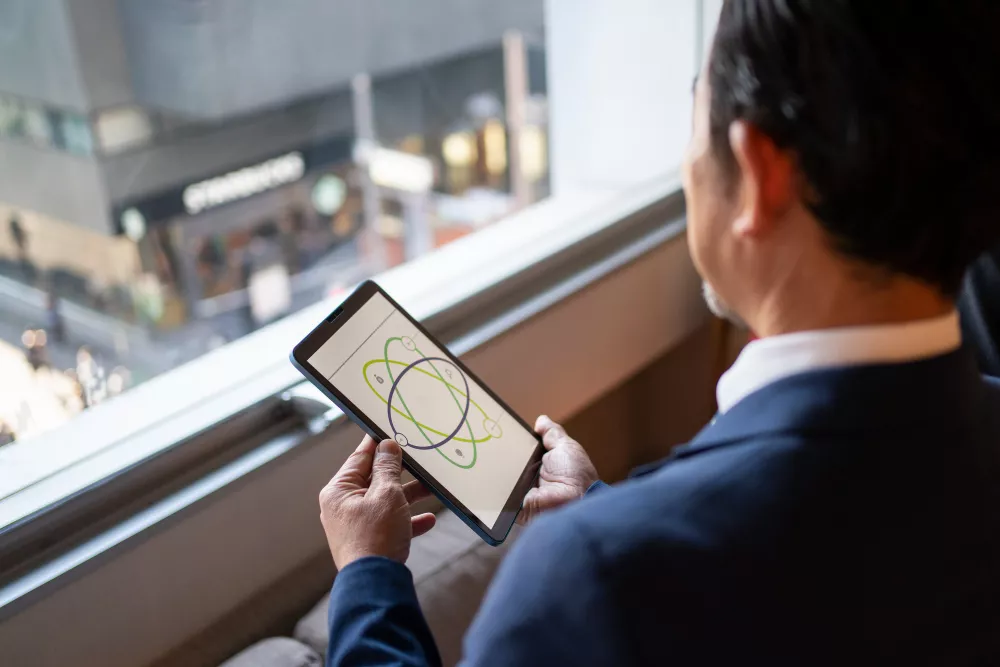 AI-Driven Demand Intelligence for Luxury Supply Chain Planning​