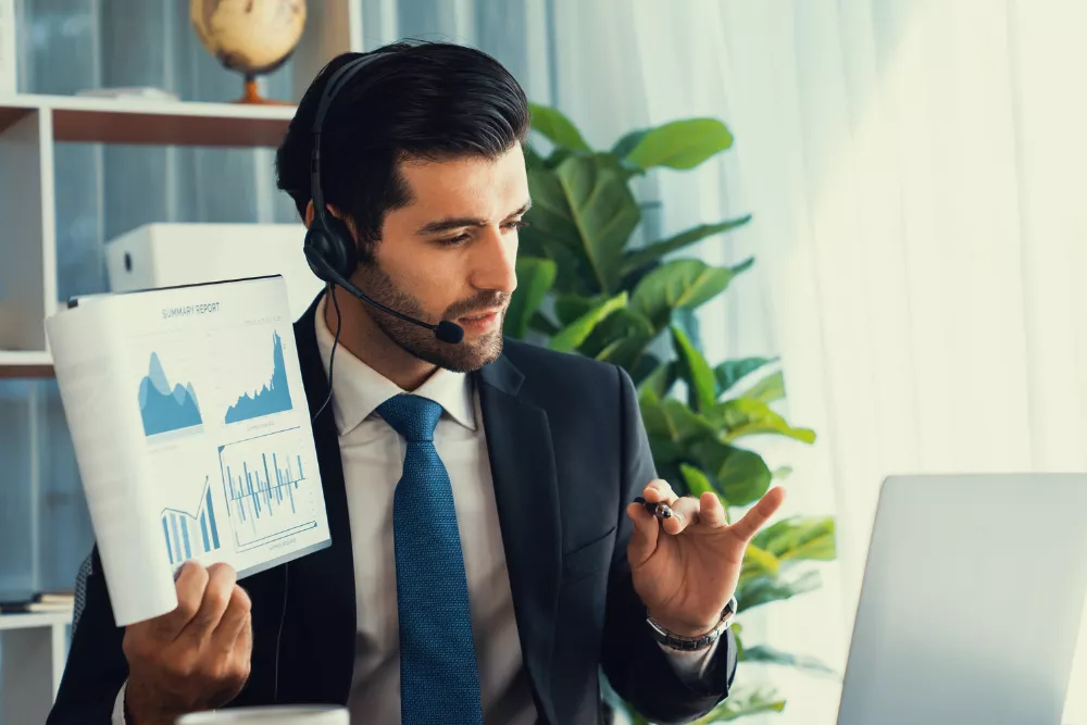 Lower customer support operating costs with intelligent SRM for a BFSI enterprise